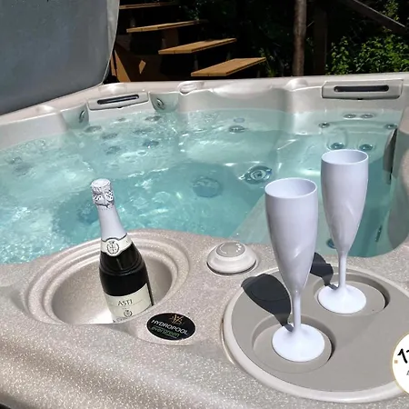 Arttrend Luxury Tihany