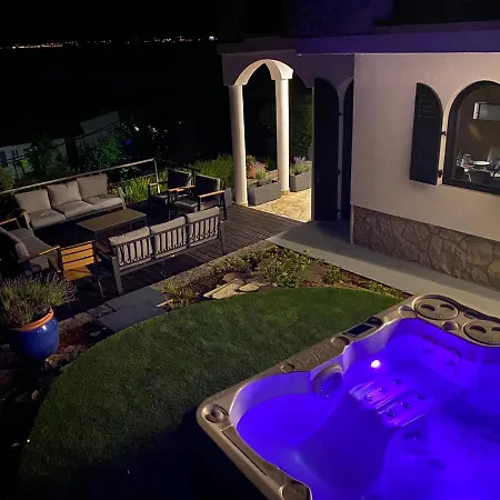 Arttrend Luxury Vila *