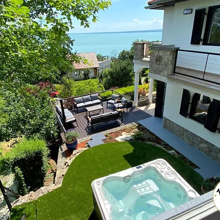 ヴィラ Arttrend Luxury *