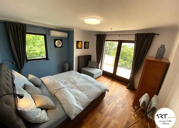 Arttrend Luxury Villa Tihany